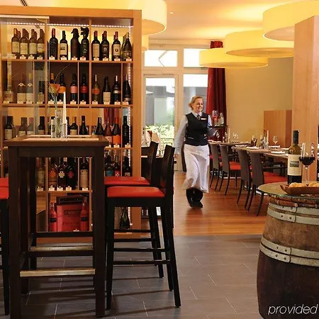 Hotel Park-hotel Huebner 4*