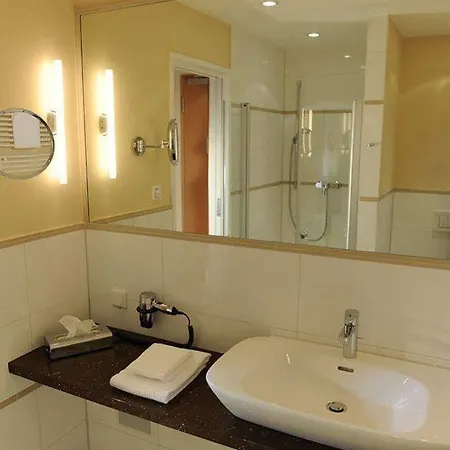 Park-hotel Huebner Hotel