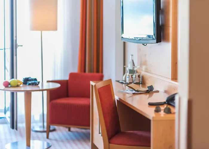 Park-hotel Huebner Hotel 4*