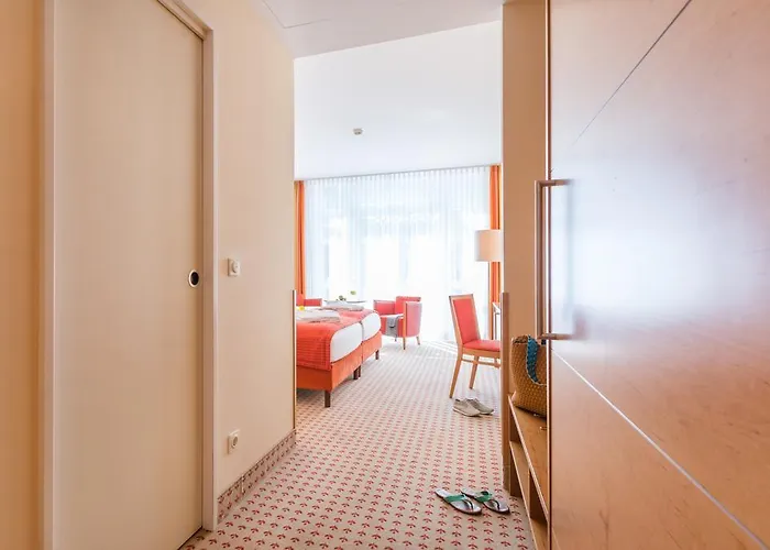 Park-hotel Huebner Hotel 4*